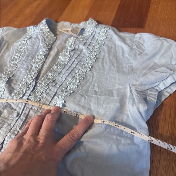 Caribbean Joe Light Blue Short Sleeve Blouse with Floral Embroidery​ - Picture 6 of 7